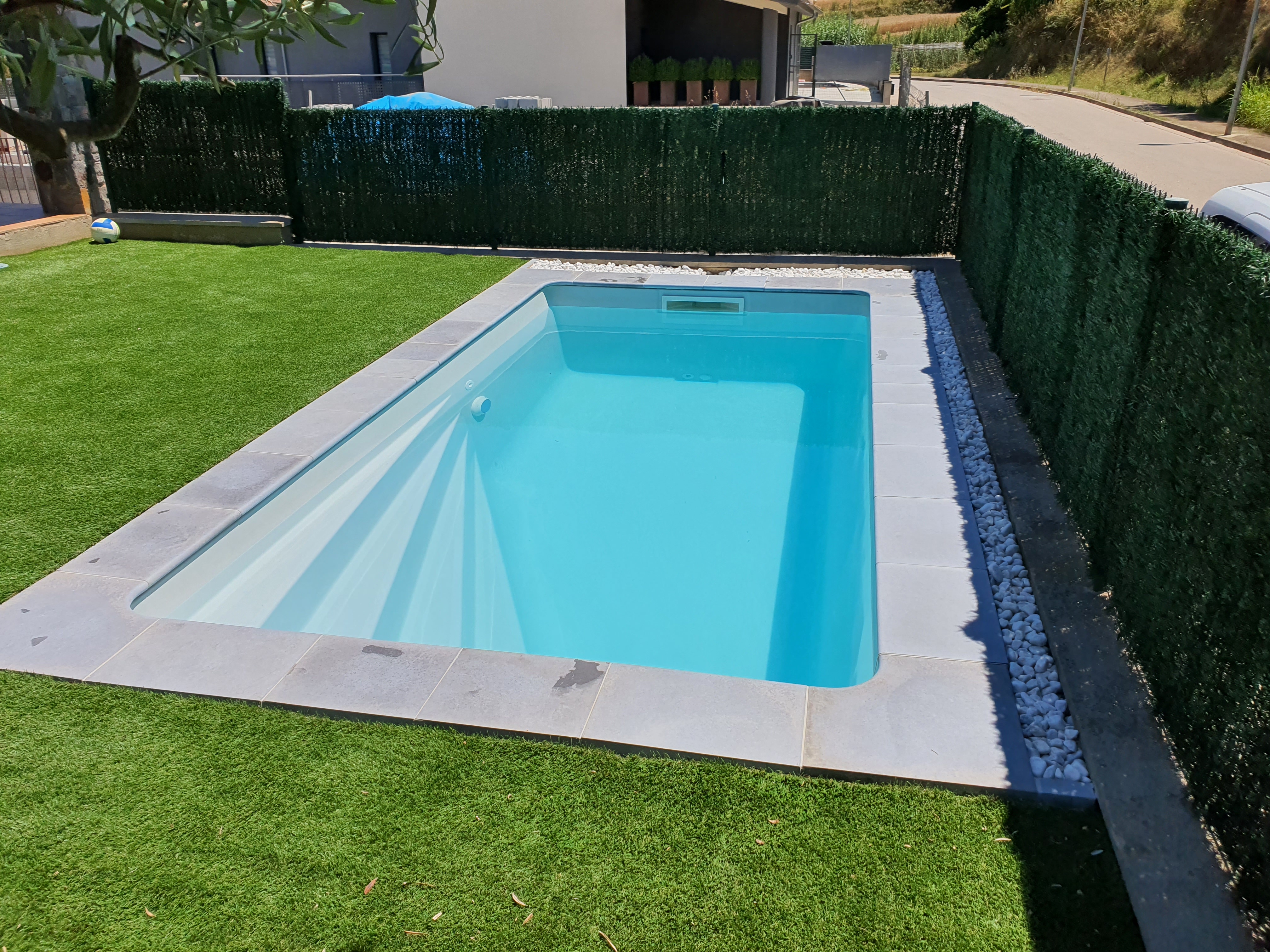 Prix d'une piscine coque 10m2 tout compris
