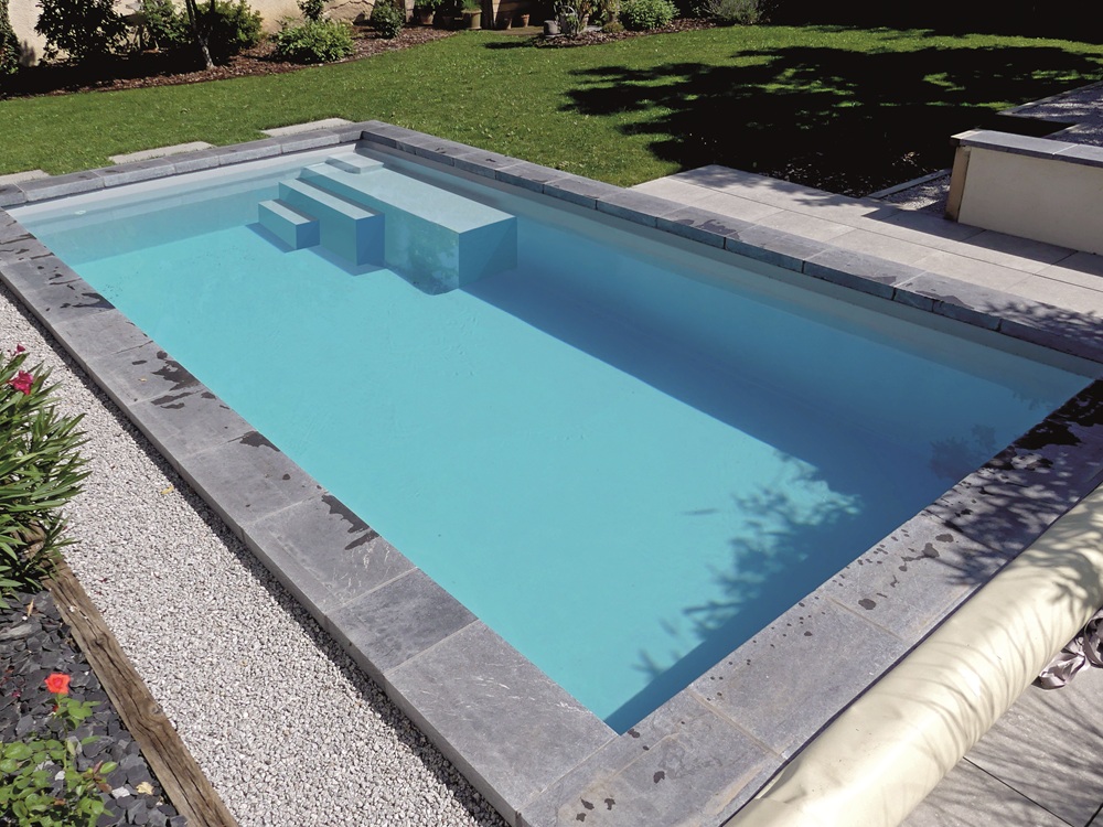 Piscine coque à installation rapide : profitez de votre bassin dès cet été à Toulouse