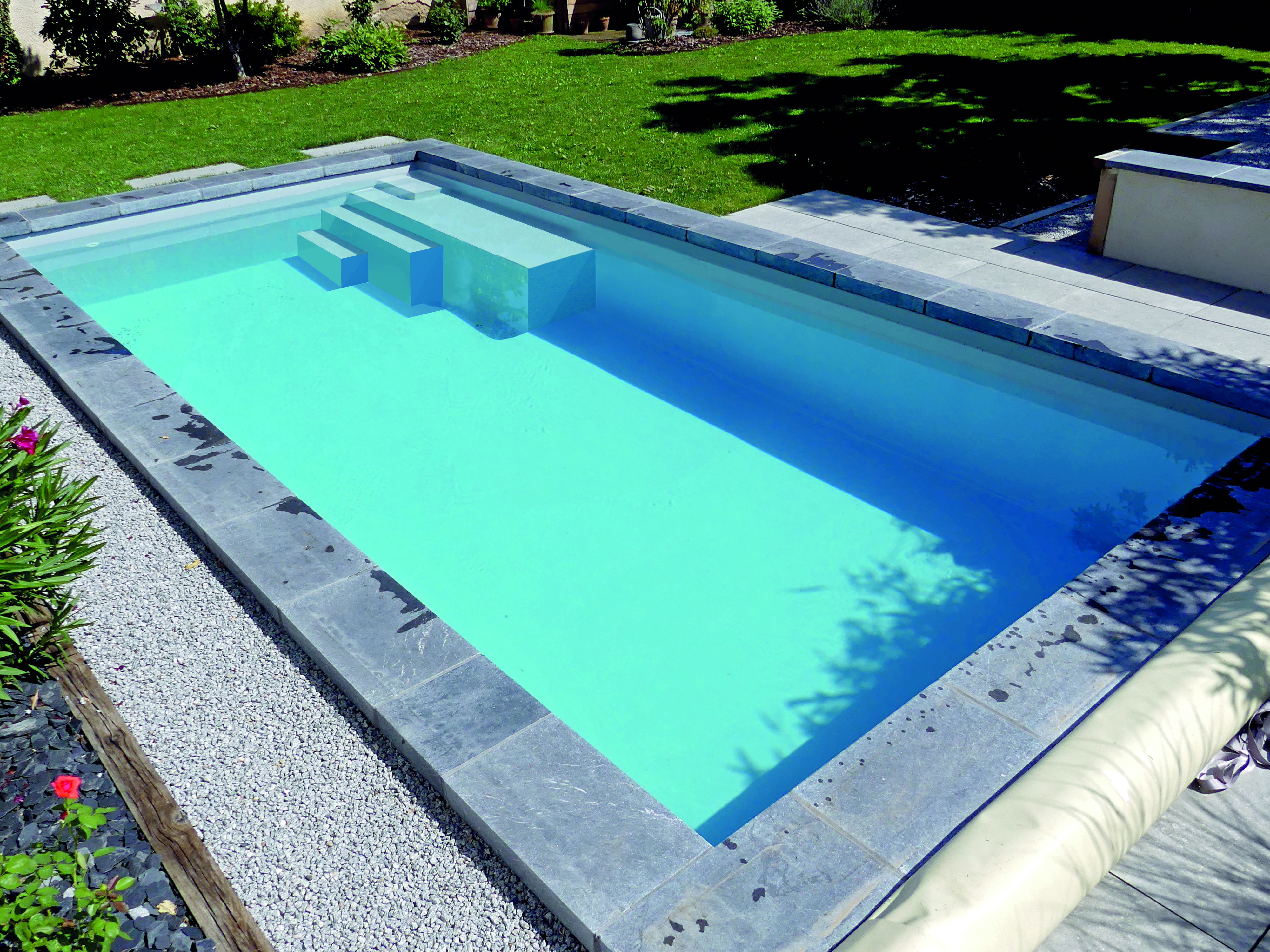 Devis piscine coque à Toulouse