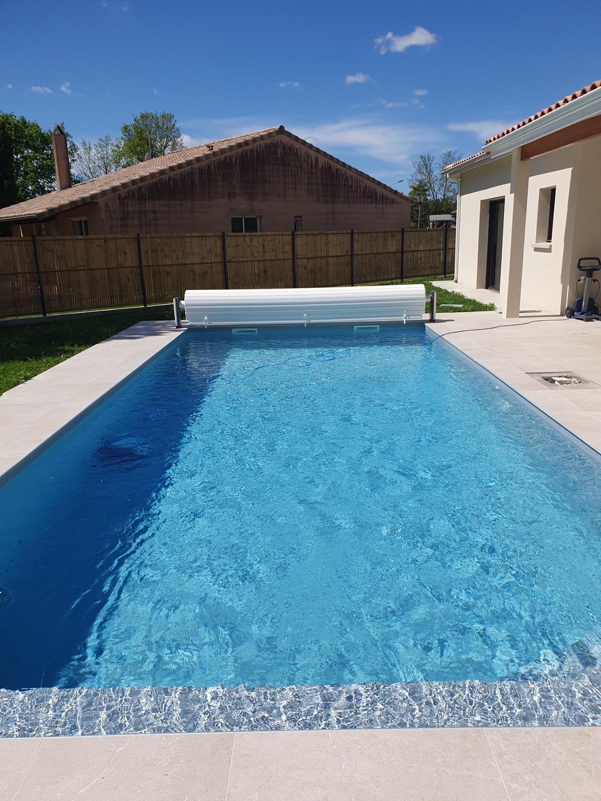 Pose liner et volet roulant piscine Maytronics à Tournefeuille