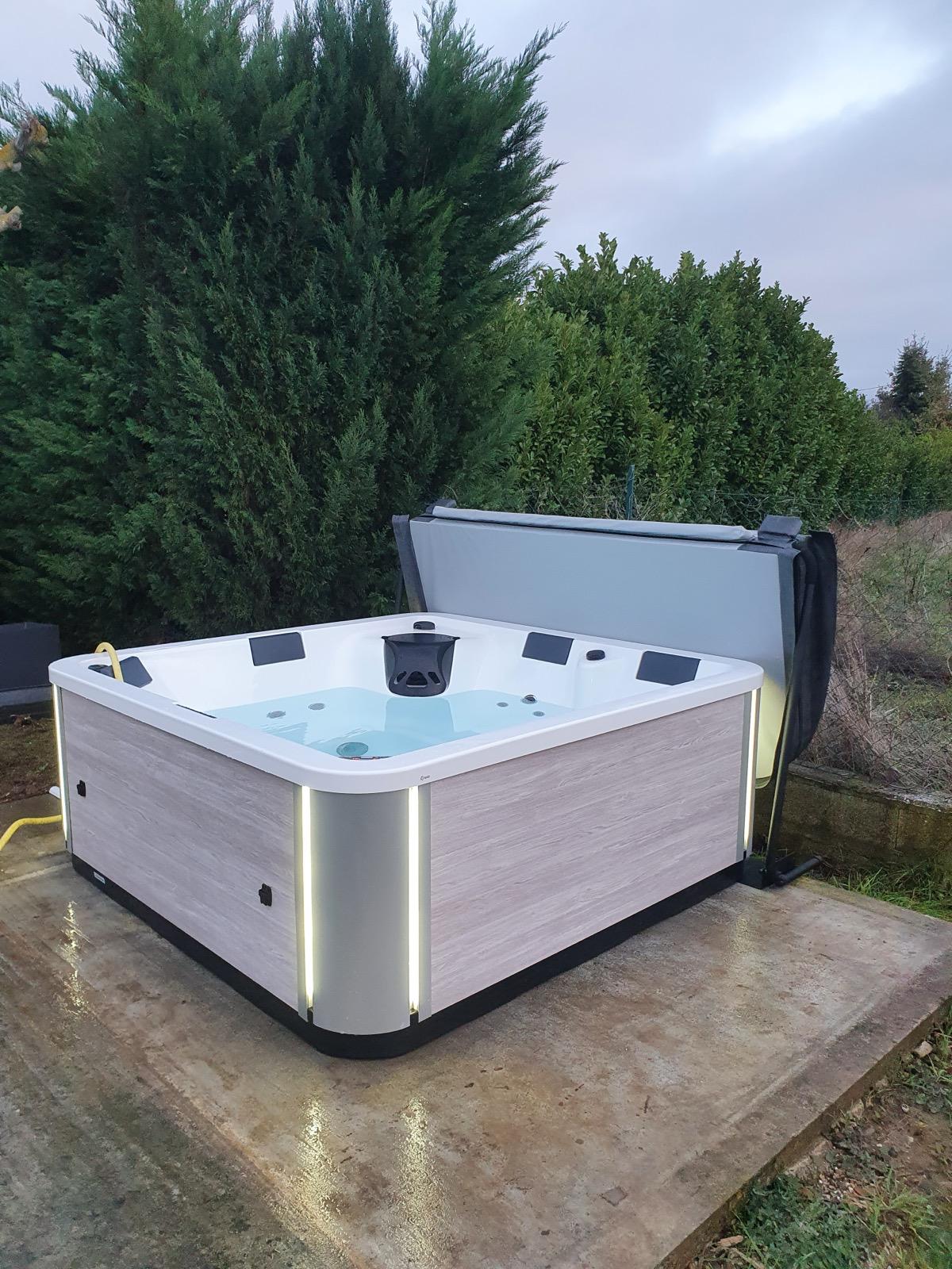 Installation d'un spa 5 places à Toulouse
